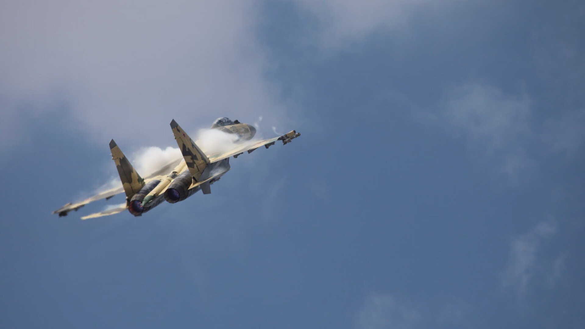 莫伊：凭借强悍的身体对抗和scrum控制力，成为全黑队的一大亮点，莫伊游戏